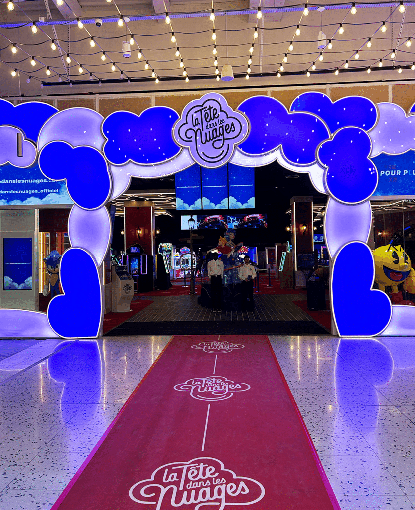 Entrée du centre de Loisirs La Tête dans les Nuages - La Défense