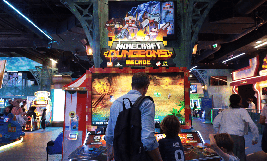 Minecraft Dungeons arcade - Raw Thrills - Multijoueurs - Familial